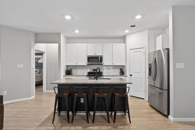 5877 Companion Loop, Bulverde, TX 78163