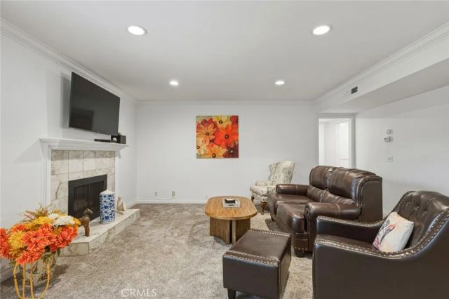 640 S Lake 203, Pasadena, CA 91106