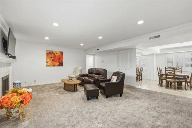 640 S Lake 203, Pasadena, CA 91106