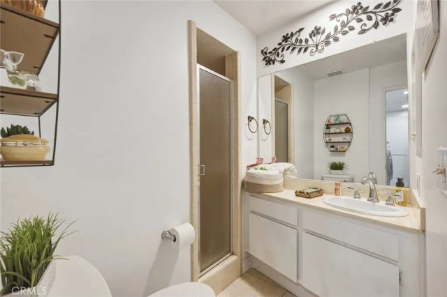 640 S Lake 203, Pasadena, CA 91106