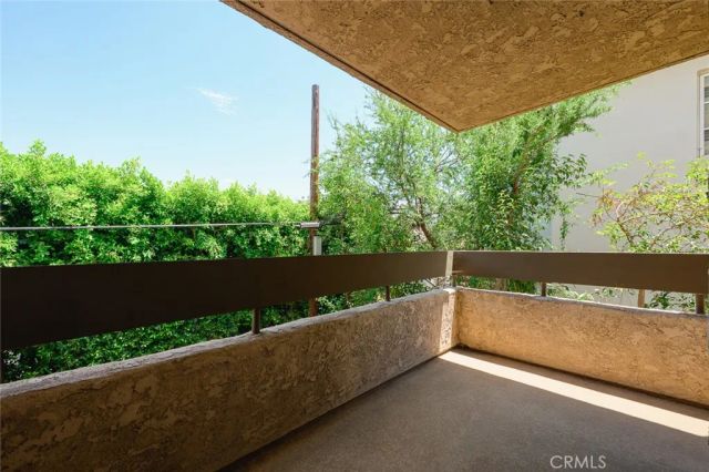 640 S Lake 203, Pasadena, CA 91106