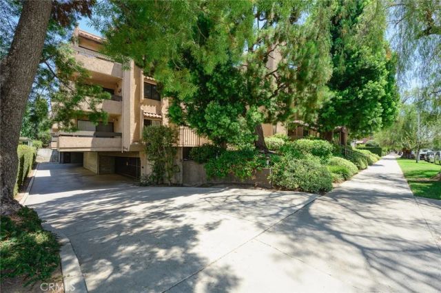 640 S Lake 203, Pasadena, CA 91106