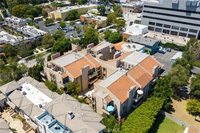 640 S Lake 203, Pasadena, CA 91106