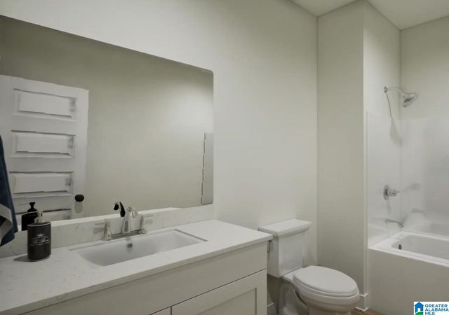 352 LAKELAND COURT, Cropwell, AL 35054