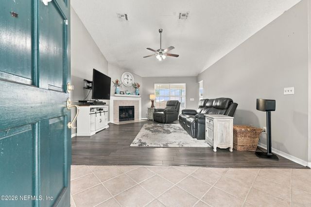 12441 RUNNING RIVER Road S, Jacksonville, FL 32225
