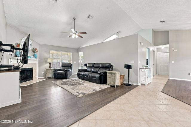 12441 RUNNING RIVER Road S, Jacksonville, FL 32225
