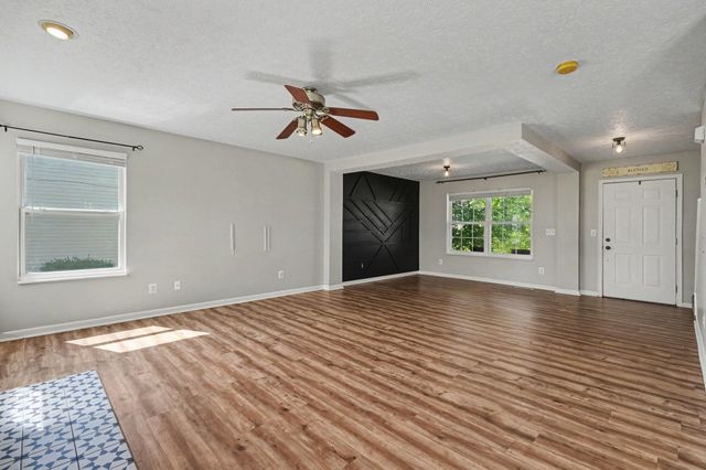 966 Surfridge Drive, Hebron, KY 41048