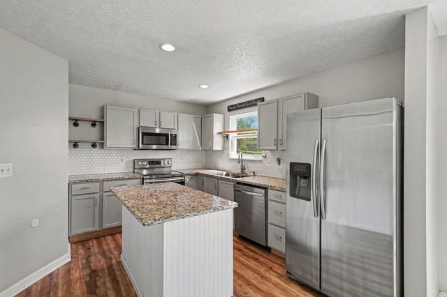 966 Surfridge Drive, Hebron, KY 41048