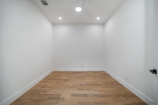 734 Cedar Hill Avenue, Dallas, TX 75208