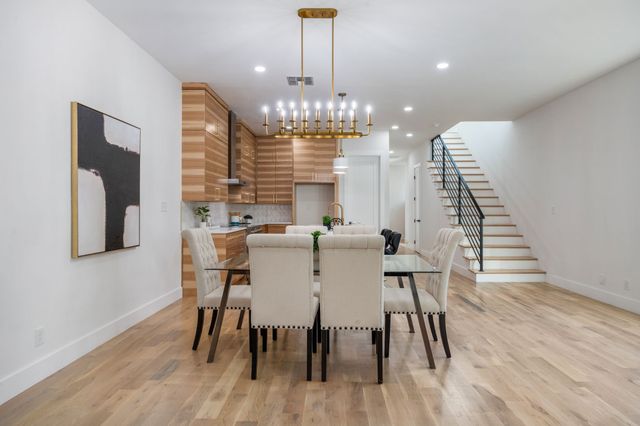 734 Cedar Hill Avenue, Dallas, TX 75208