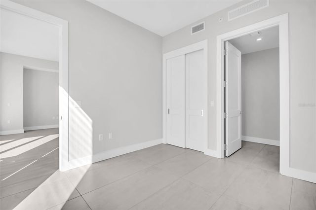 275 1ST AVENUE S 2807, St Petersburg, FL 33701