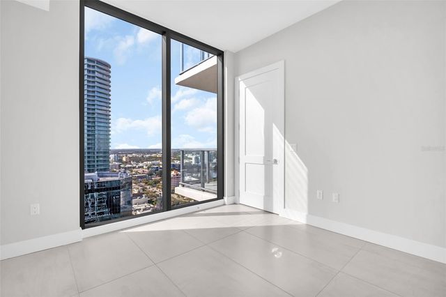 275 1ST AVENUE S 2807, St Petersburg, FL 33701