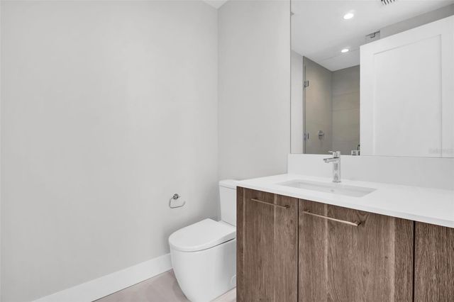 275 1ST AVENUE S 2807, St Petersburg, FL 33701