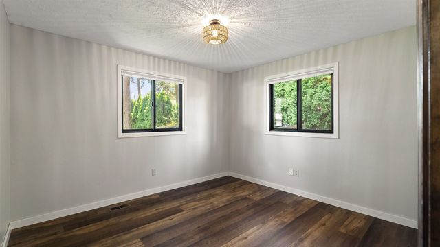 11318 E 29th Ave, Spokane Valley, WA 99206