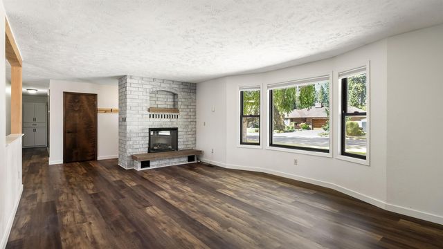 11318 E 29th Ave, Spokane Valley, WA 99206