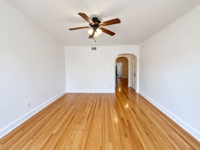 7332 S Artesian Avenue 3, Chicago, IL 60629
