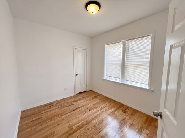 7332 S Artesian Avenue 3, Chicago, IL 60629