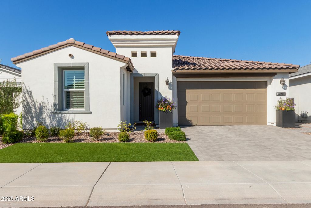 Image 1 of property listing at 17400 W AUBURN Street, Surprise, AZ 85388