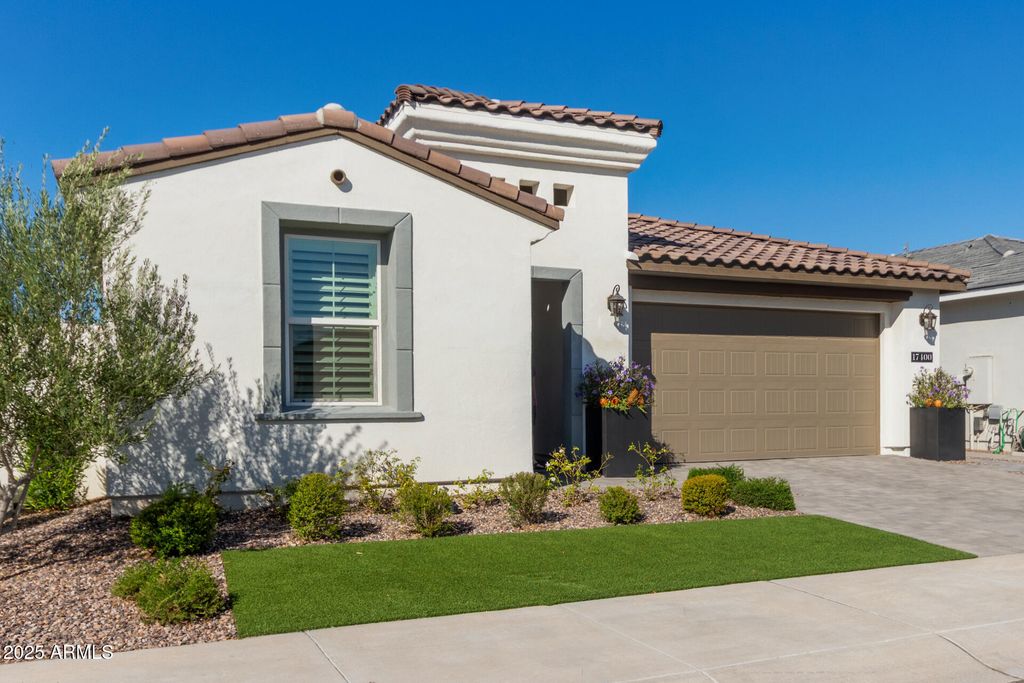 Image 3 of property listing at 17400 W AUBURN Street, Surprise, AZ 85388