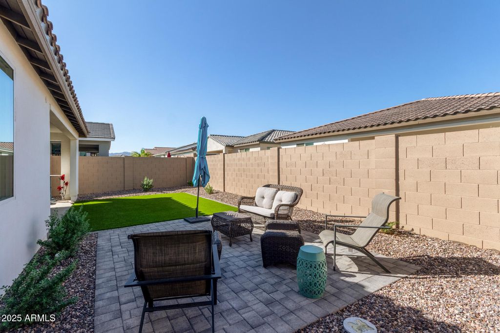 Image 34 of property listing at 17400 W AUBURN Street, Surprise, AZ 85388