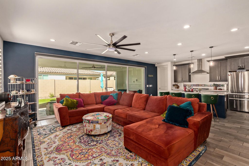 Image 8 of property listing at 17400 W AUBURN Street, Surprise, AZ 85388