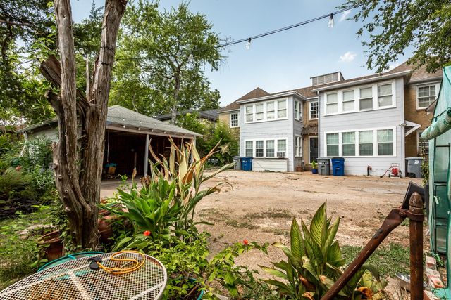 5918 La Vista Drive 3, Dallas, TX 75206