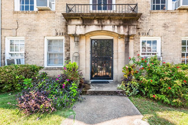 5918 La Vista Drive 3, Dallas, TX 75206