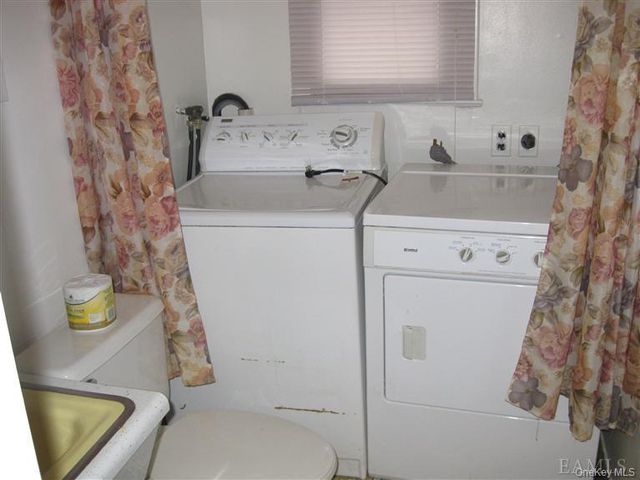 396 Kimball Avenue, Yonkers, NY 10704