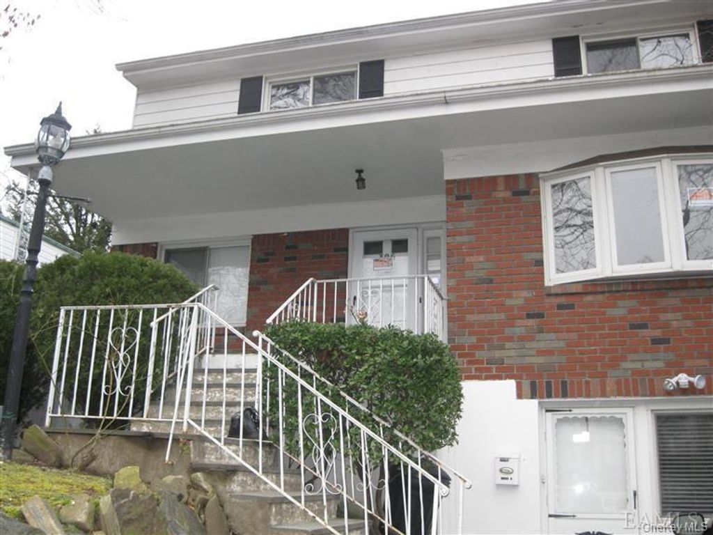 396 Kimball Avenue, Yonkers, NY 10704