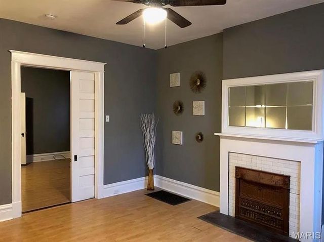 2920 Virginia Ave, St Louis, MO 63118