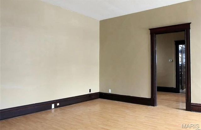 2920 Virginia Ave, St Louis, MO 63118