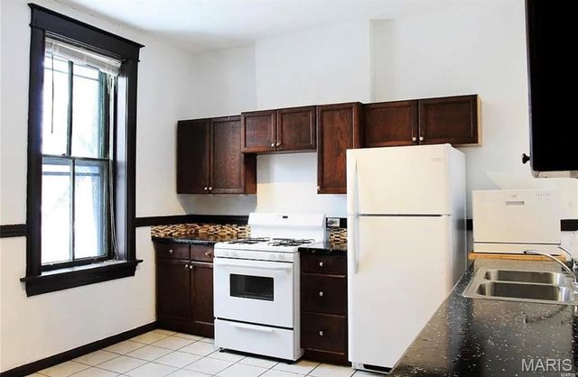 2920 Virginia Ave, St Louis, MO 63118