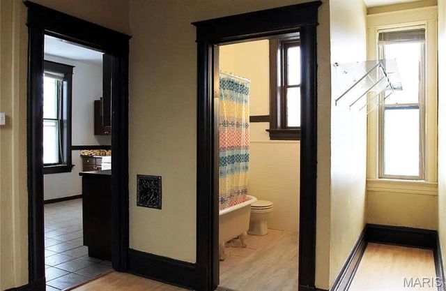 2920 Virginia Ave, St Louis, MO 63118