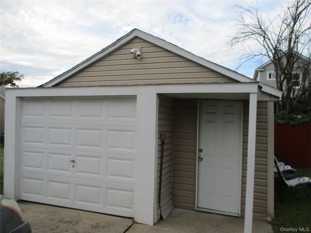 6 Birch, Valley Stream, NY 11581