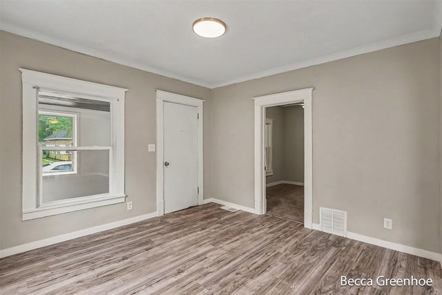 449 Leonard Avenue, Muskegon, MI 49442