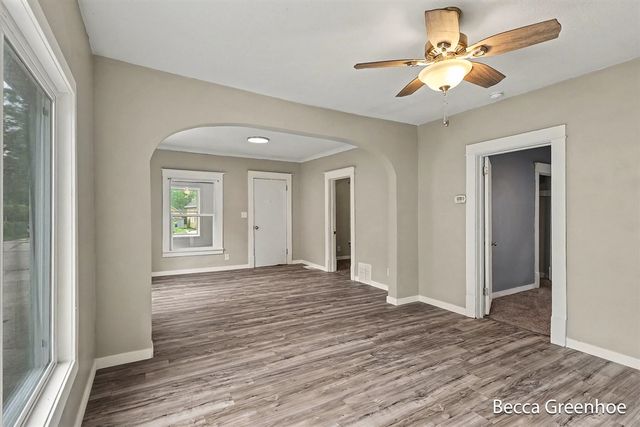 449 Leonard Avenue, Muskegon, MI 49442