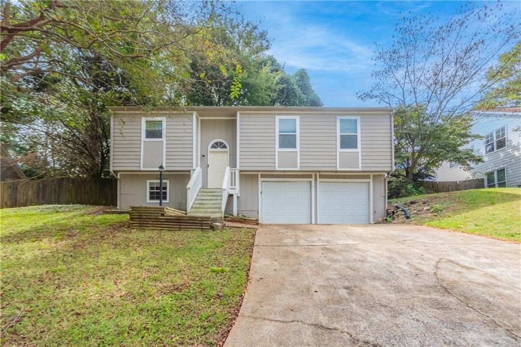 1821 Hickory Creek NW Court, Acworth, GA 30102