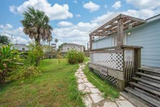 6317 Heards Lane, Galveston, TX 77551