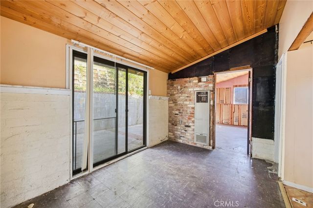 10064 Sunland Boulevard, Sunland, CA 91040