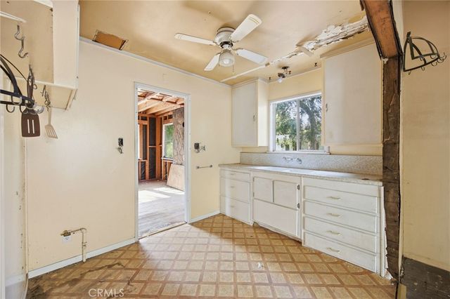 10064 Sunland Boulevard, Sunland, CA 91040