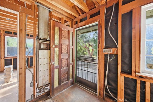 10064 Sunland Boulevard, Sunland, CA 91040