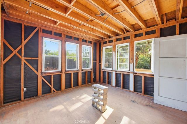 10064 Sunland Boulevard, Sunland, CA 91040