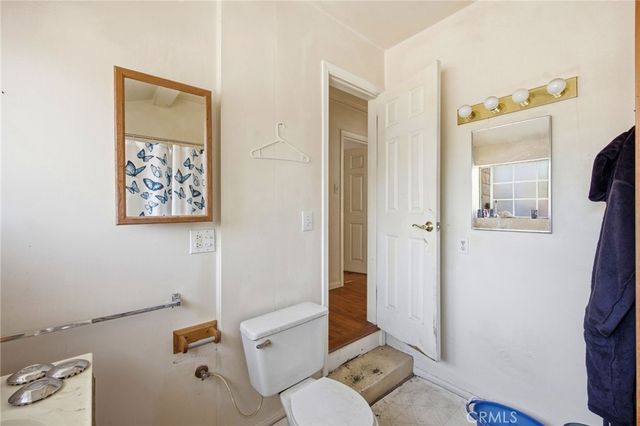 10064 Sunland Boulevard, Sunland, CA 91040