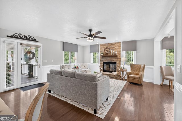 59 Players Lane, Hartwell, GA 30643