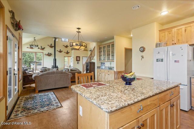 403 Kula Dr, Sagle, ID 83860