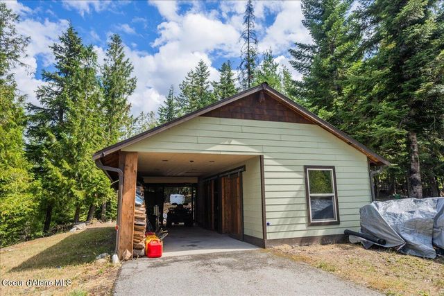 403 Kula Dr, Sagle, ID 83860