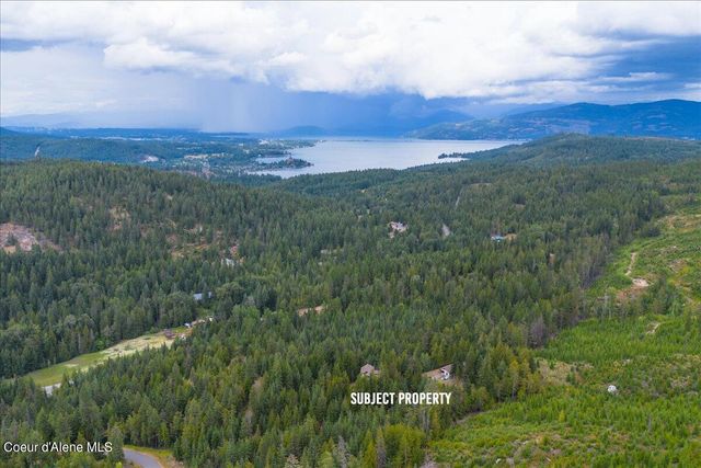 403 Kula Dr, Sagle, ID 83860