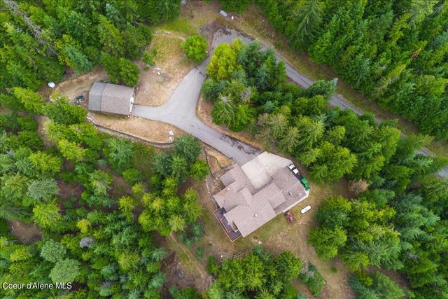 403 Kula Dr, Sagle, ID 83860