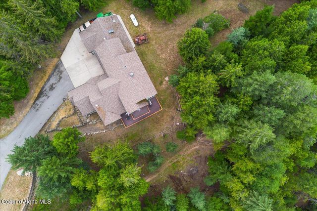 403 Kula Dr, Sagle, ID 83860