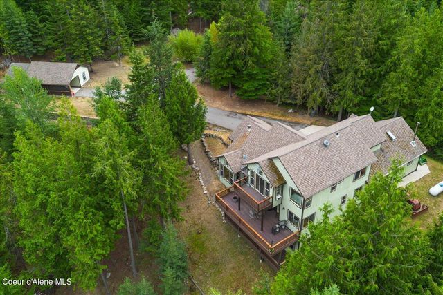 403 Kula Dr, Sagle, ID 83860